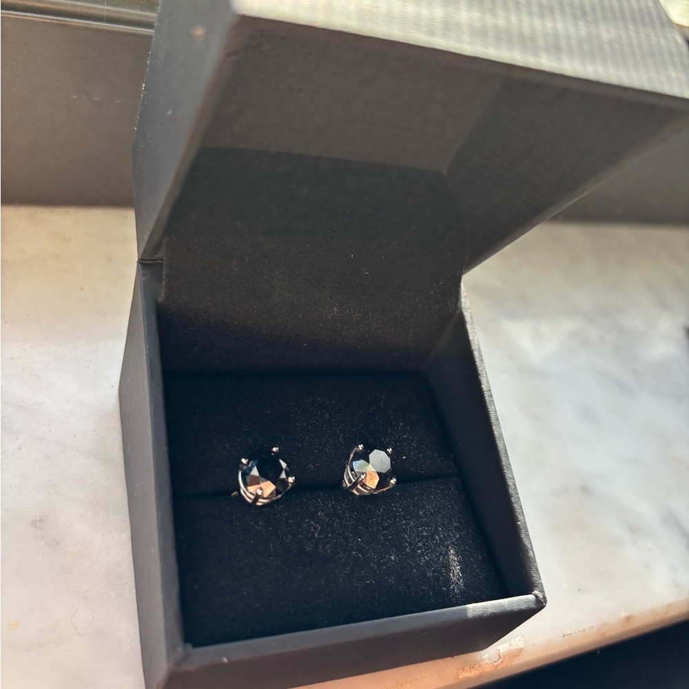 Zales Black and Silver Stud Earrings